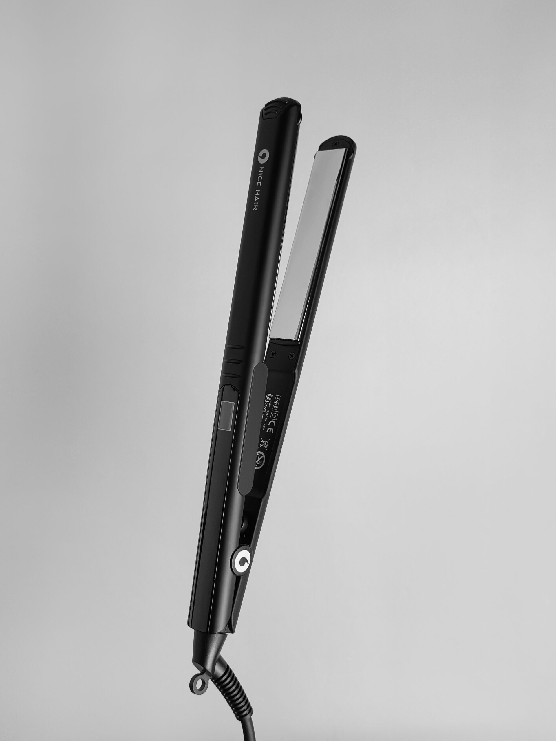 Hair straightening and curling iron - Image 1