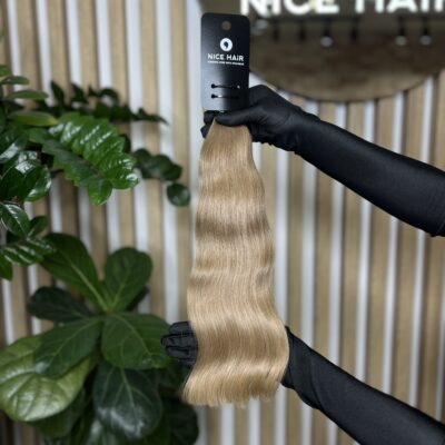 Exclusive hair, Warm Latte, silky wavy, 43 cm, 163 gr