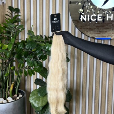 Exclusive hair, Vanilla Delight, silky wavy, 62 cm, 97 gr