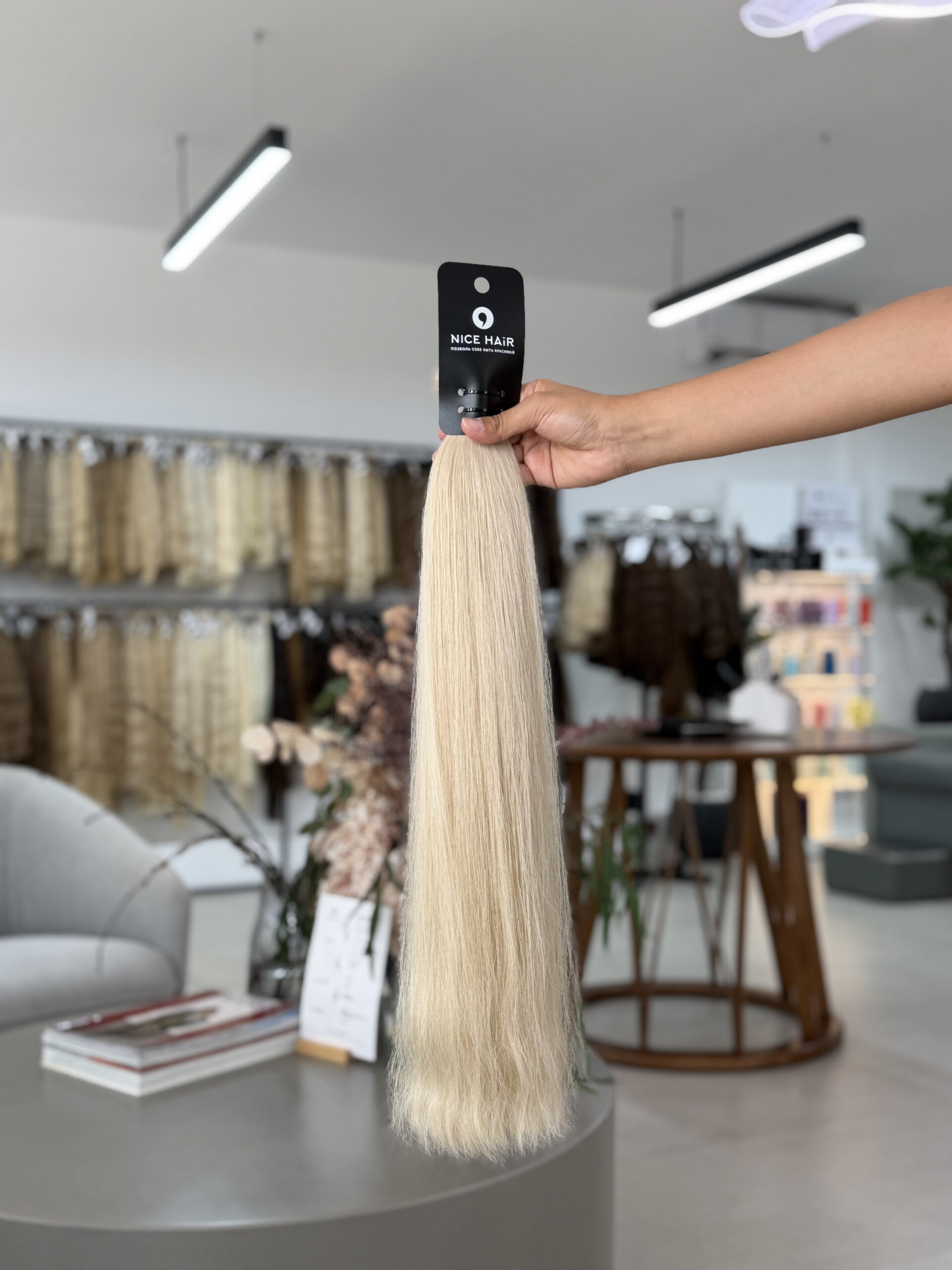 Flat keratin bonds, #60, 55 cm, 200 pcs, 102 gr. Lux category - Image 1