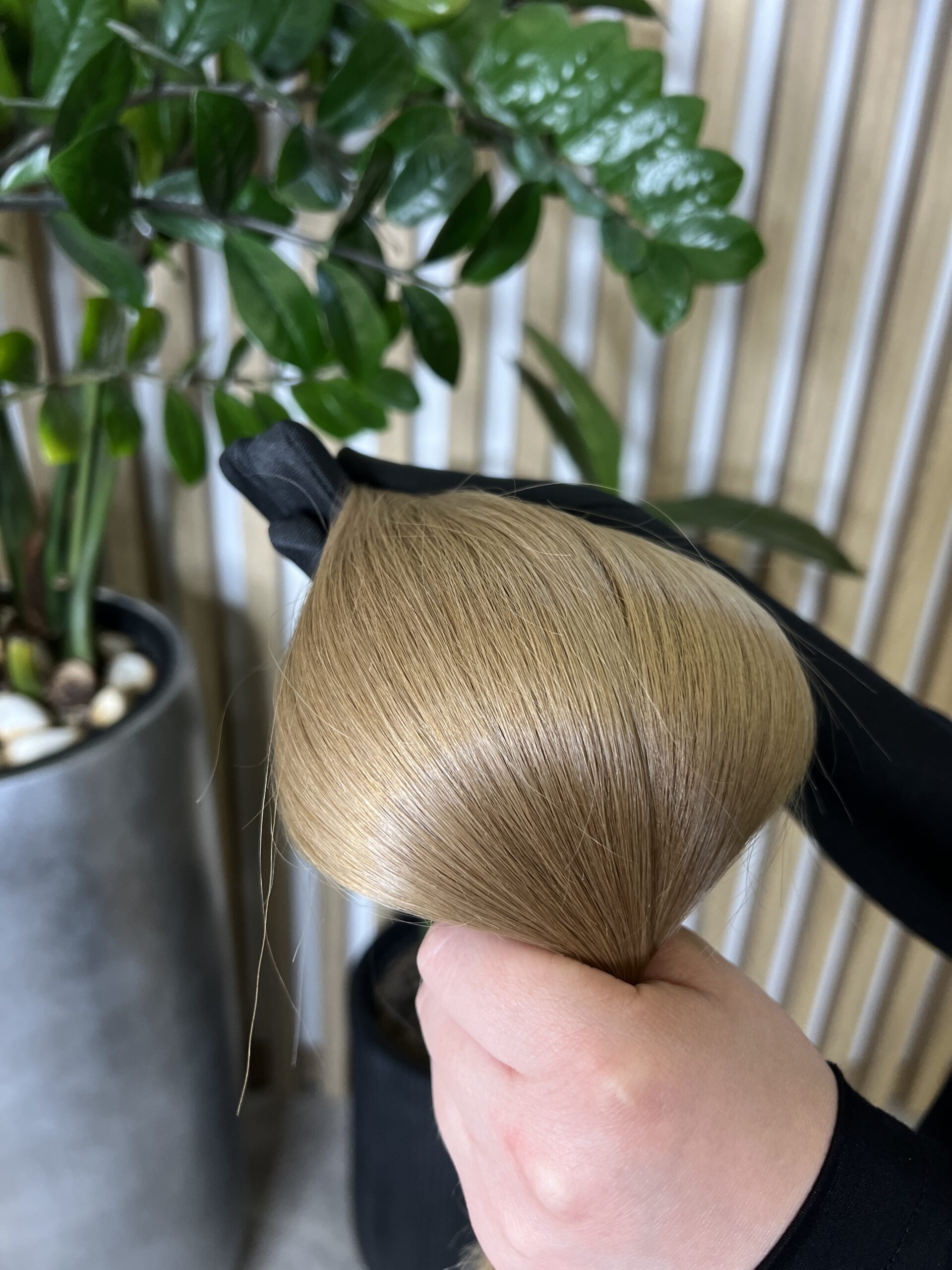 Exclusive hair, Crème Brûlée, silky wavy, 50 cm, 125 gr - Image 3