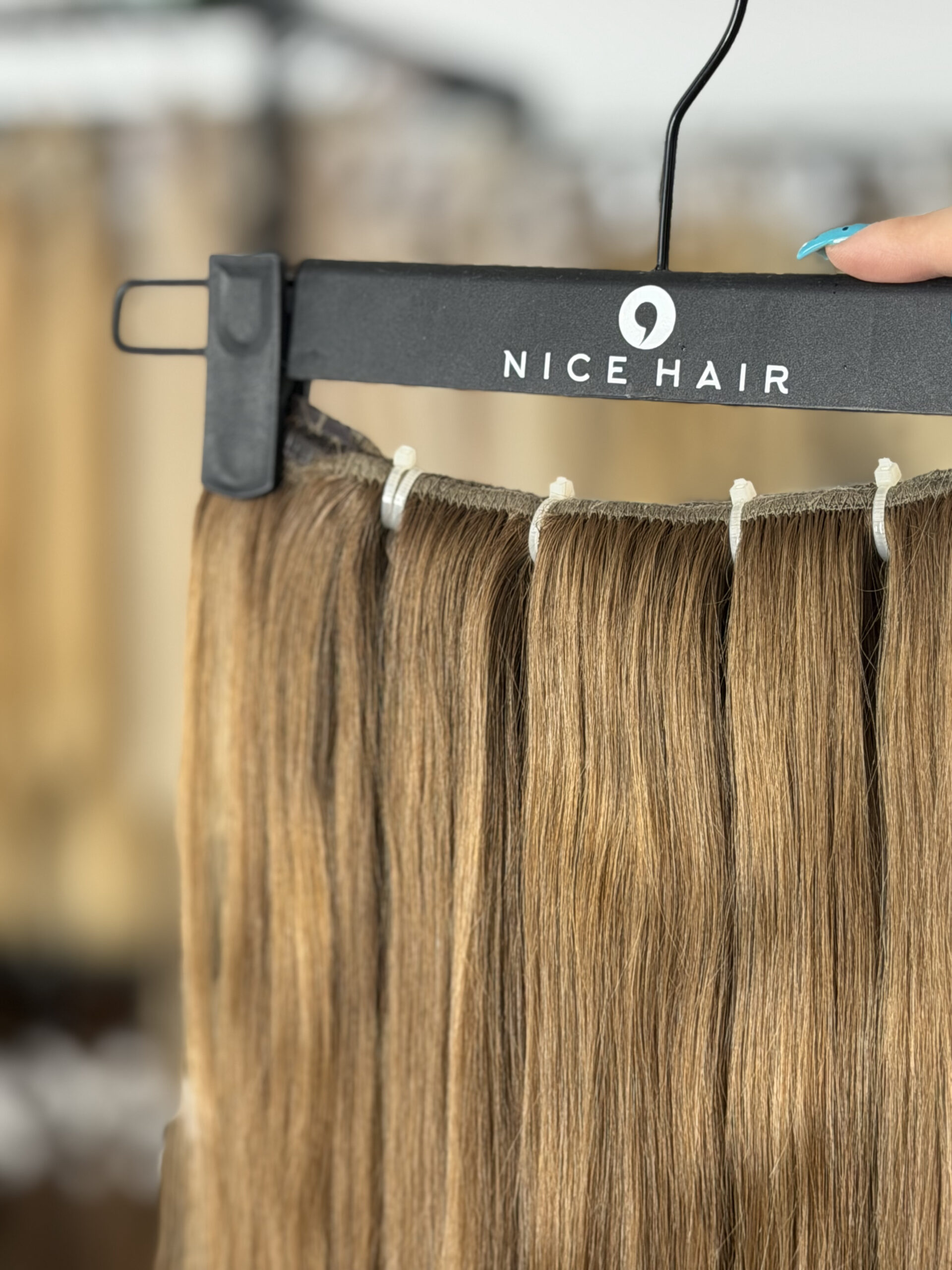 Machine clip-in weft, #Almond, 40 cm, 81 gr. Exclusive category - Image 3