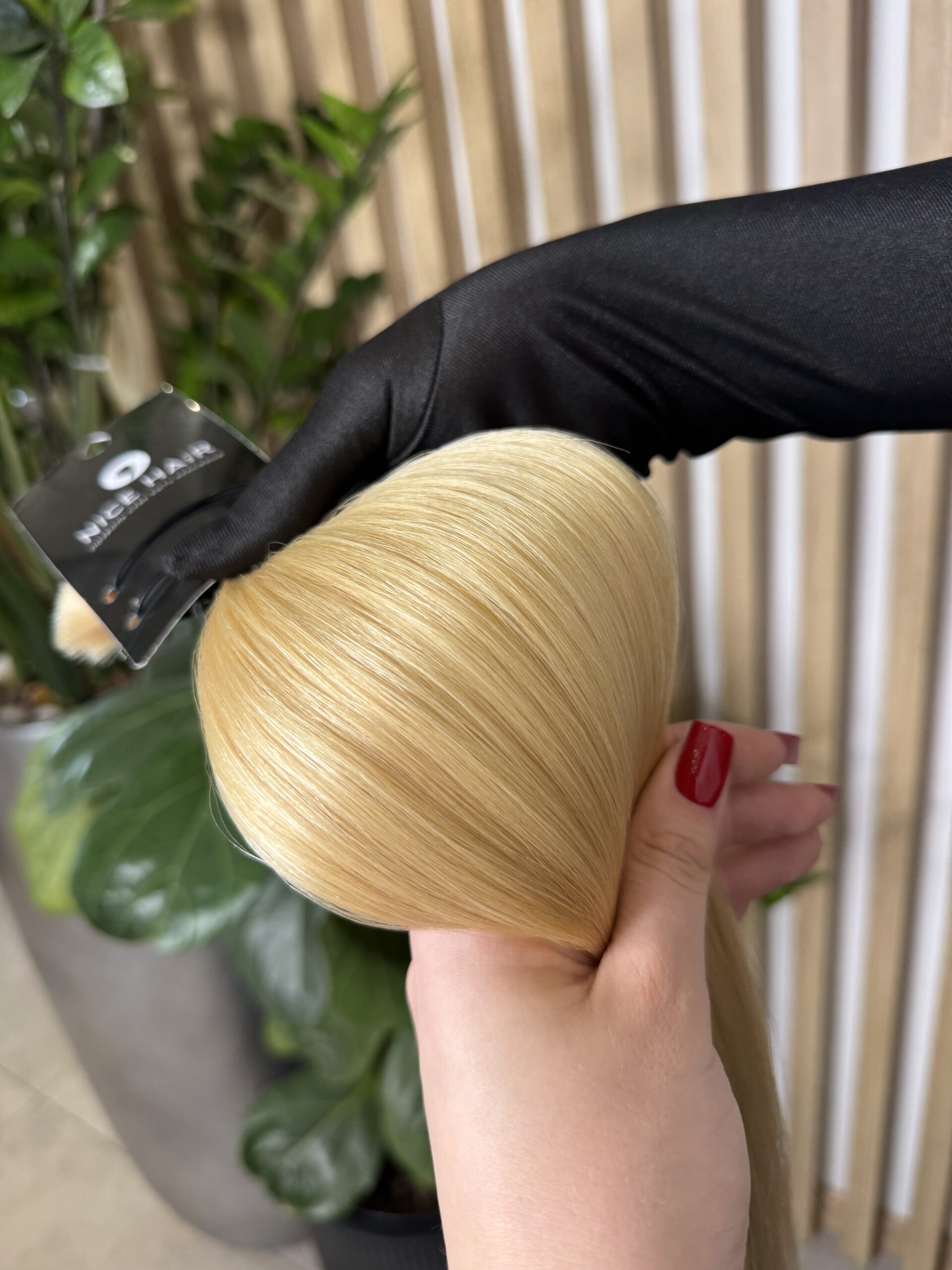 Exclusive hair, Warm Blonde, soft straight, 70 cm, 127 gr - Image 3